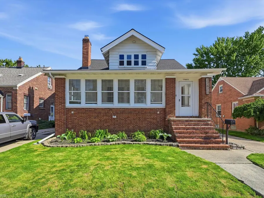 22823 Visnaw ST, Saint Clair Shores, MI 48081 - #3