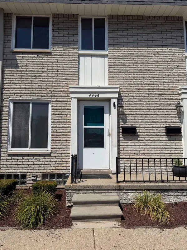 4446 15 mile RD, SterlingHeights, MI 48310