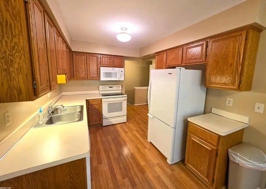 23597 Suttons Bay DR, Clinton, MI 48036 - #2