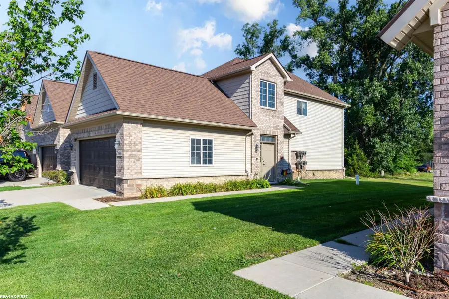 16665 Savor LN, Clinton Township, MI 48035 - #2