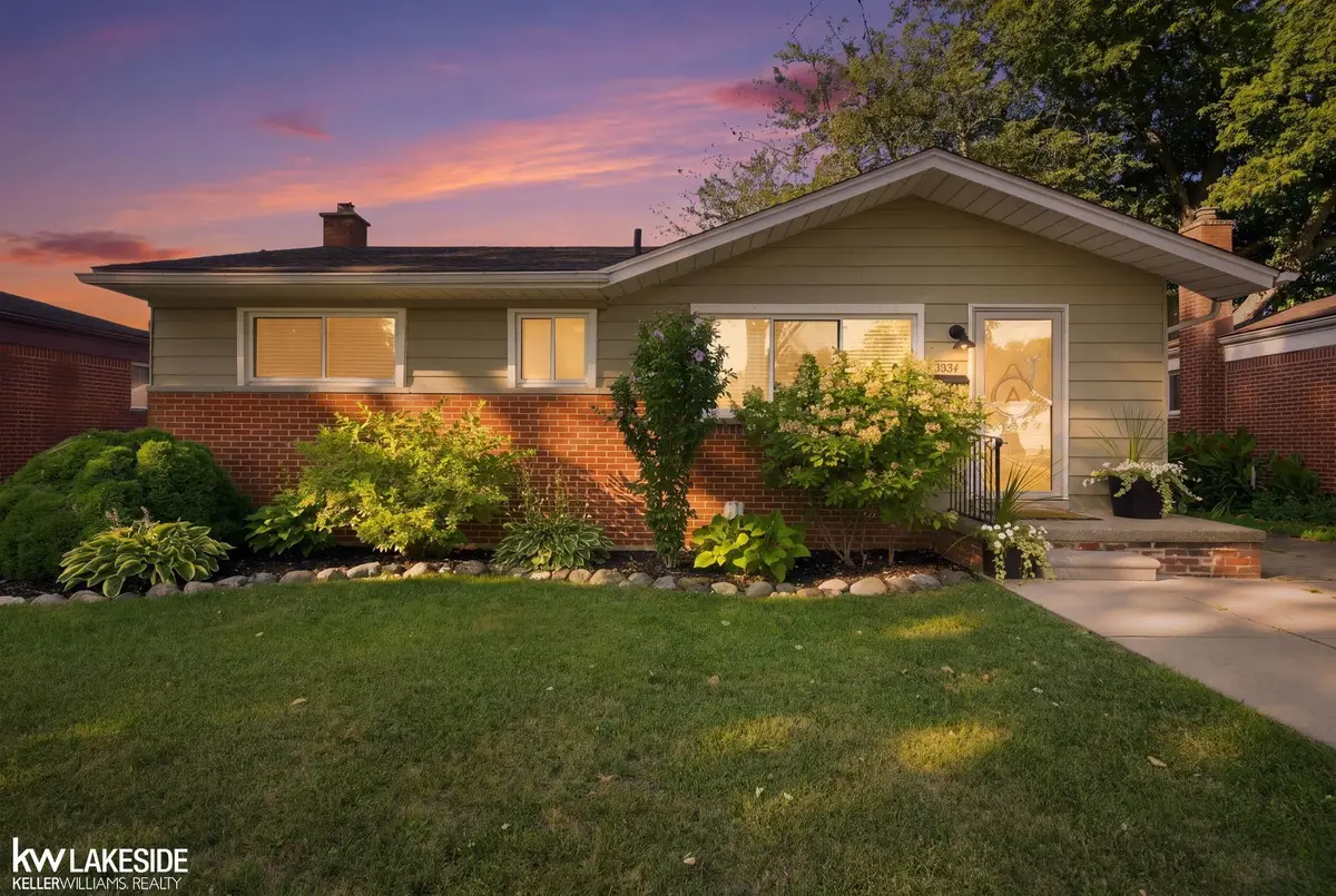 22834 E 13 MILE RD, Saint Clair Shores, MI 48082 - #1
