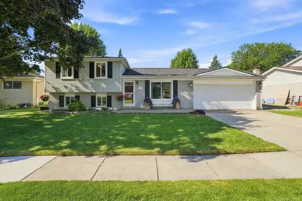 34710 Devonshire RD, NewBaltimore, MI 48047