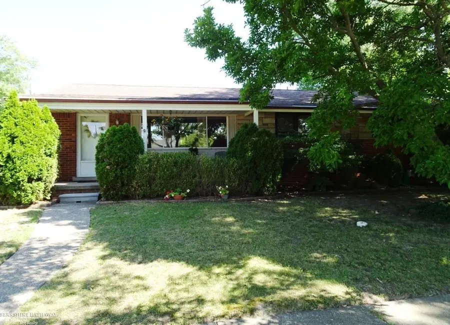 4619 Audubon DR, Warren, MI 48092 - #2