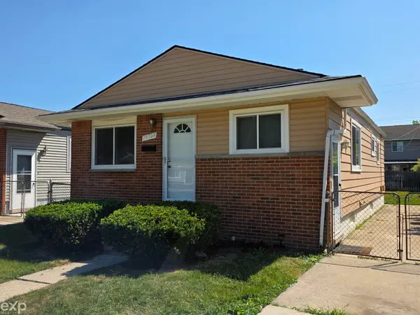 29304 Rosebriar ST, StClairShores, MI 48081