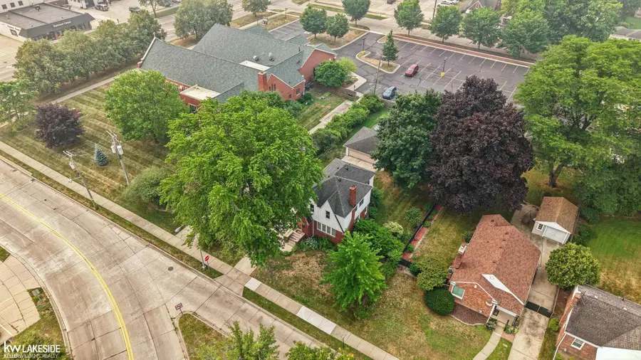 22134 Colony ST, Saint Clair Shores, MI 48080 - #3