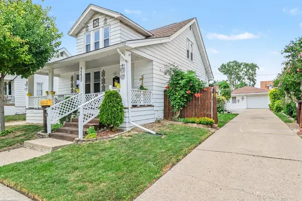 7233 Wiegand BLVD, CenterLine, MI 48015