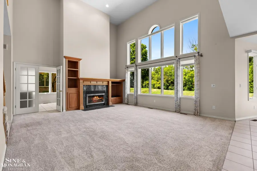 94 Ingram DR, Troy, MI 48098 - #2