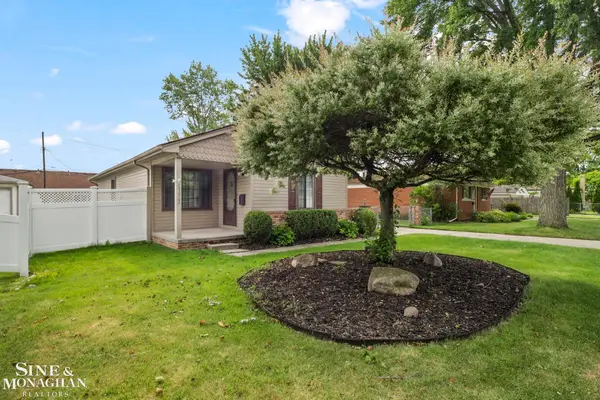 30022 5th ST, StClairShores, MI 48082