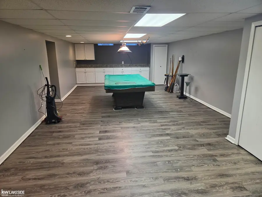 20850 Crowley ST, Saint Clair Shores, MI 48081 - #3