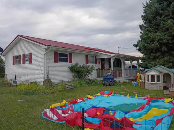 16463 Geddes RD, Hemlock, MI 48626