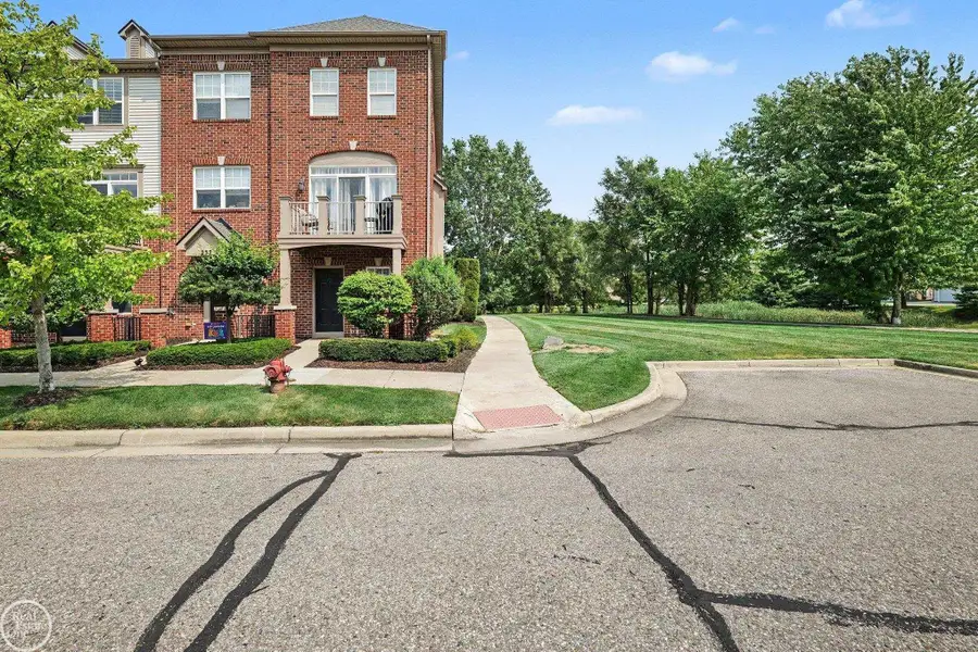 228 WRIGHT ST, Wixom, MI 48393 - #2