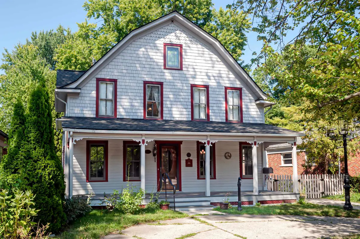 194 Moross RD, Grosse Pointe Farms, MI 48236 - #1