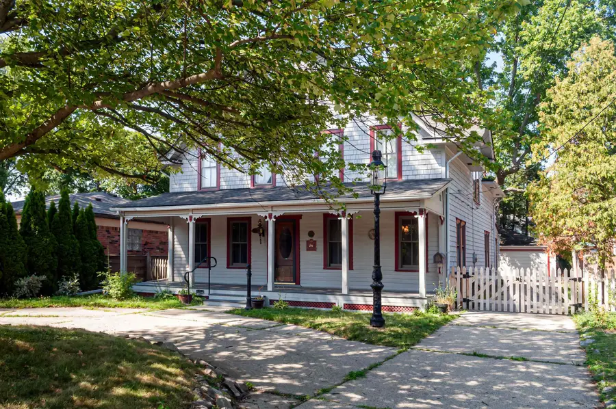 194 Moross RD, Grosse Pointe Farms, MI 48236 - #3