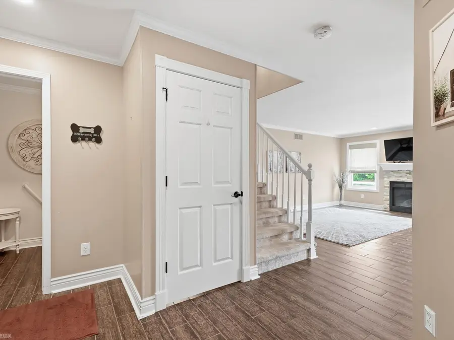 20926 Sleepy Hollow DR, Macomb, MI 48044 - #2