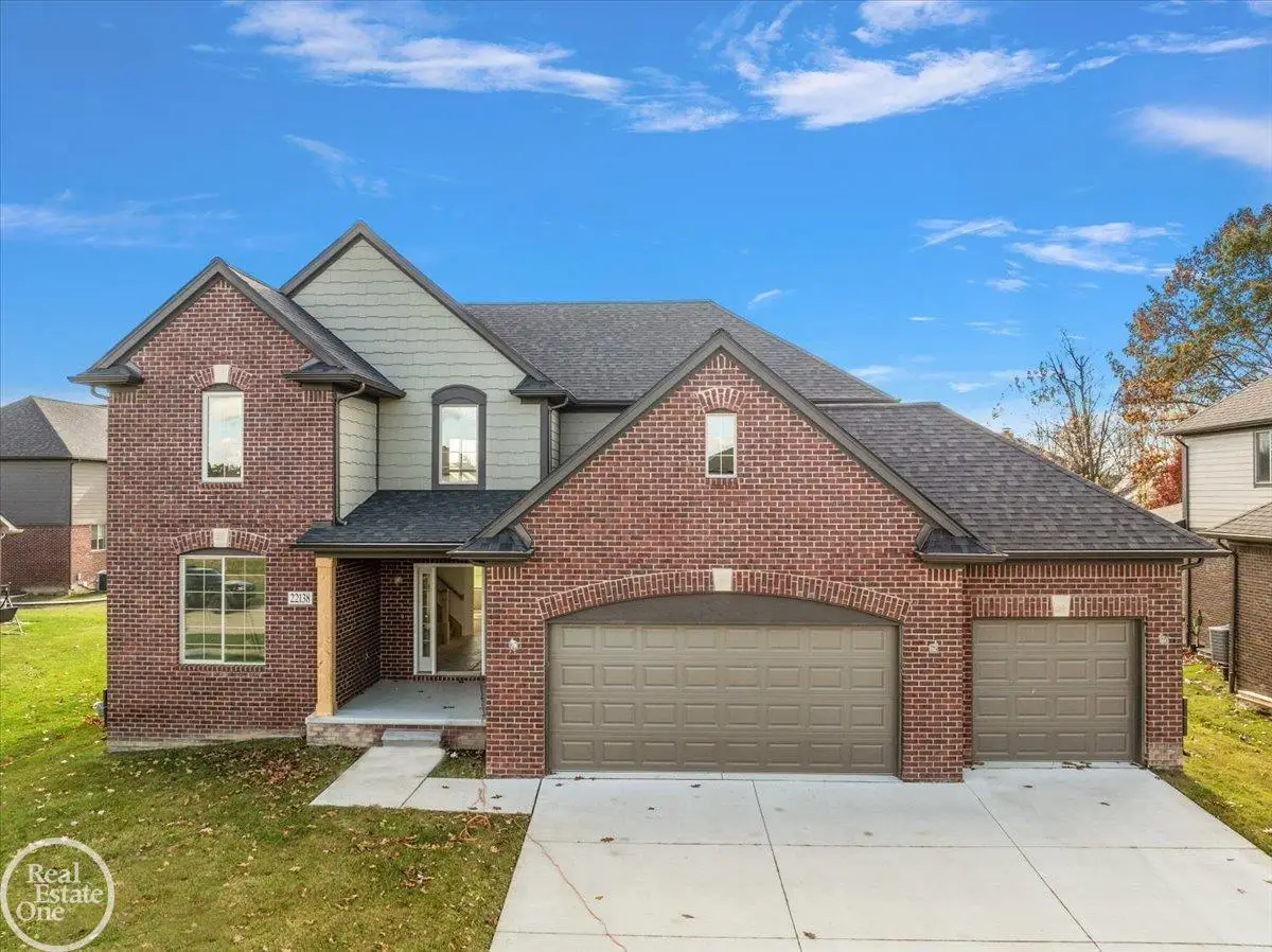 22138 Grove DR, Macomb, MI 48042 - #1