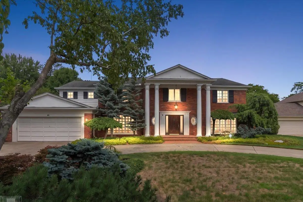 40 Webber PL, Grosse Pointe Shores, MI 48236 - #1