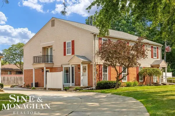 24151 Meadow Bridge DR, ClintonTownship, MI 48035