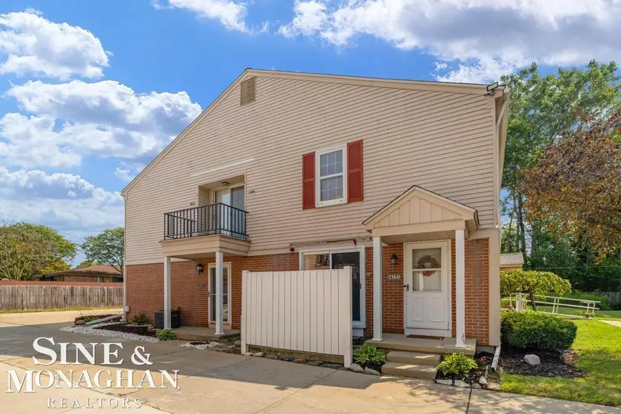 24151 Meadow Bridge DR, Clinton Township, MI 48035 - #2