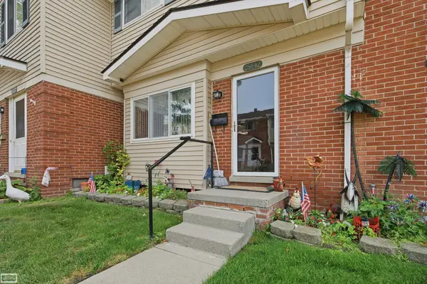 25842 Jeanette Court ST, Roseville, MI 48066