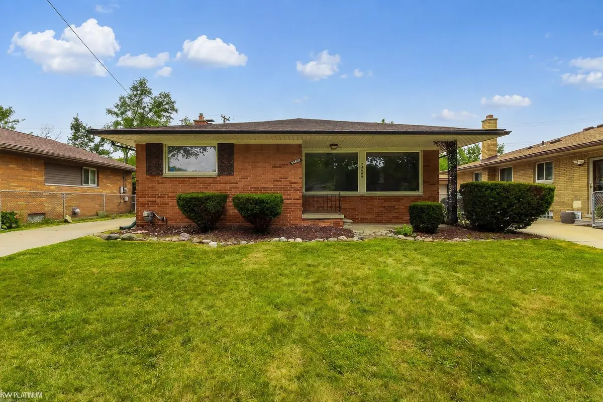 24509 Wood ST, Saint Clair Shores, MI 48080 - #1