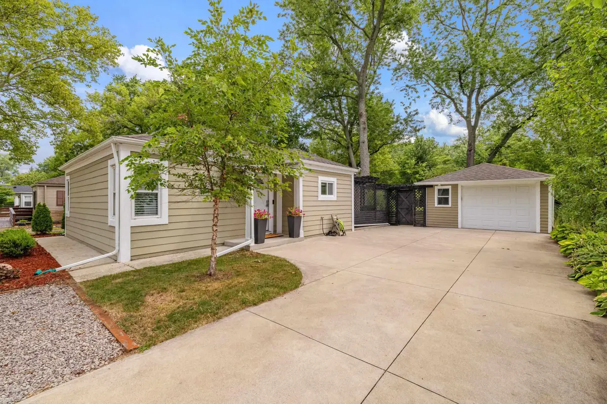 3239 Crooks Rd RD, Rochester Hills, MI 48309 - #1