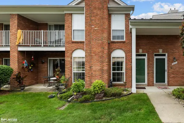 52392 Heatherstone AVE, Macomb, MI 48042