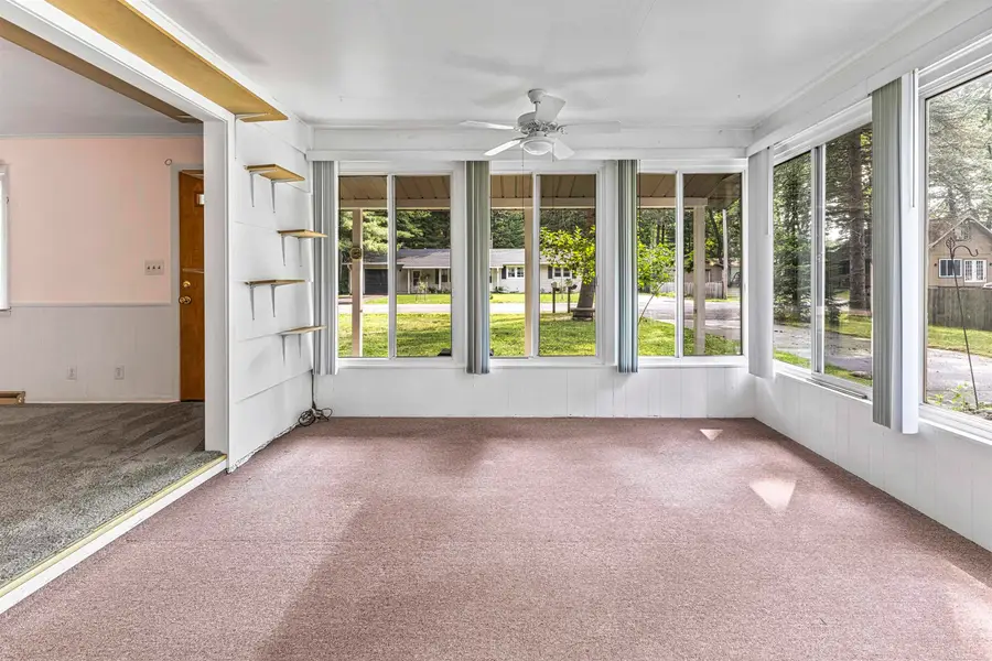 115 Birchwood AVE, Prudenville, MI 48651 - #3