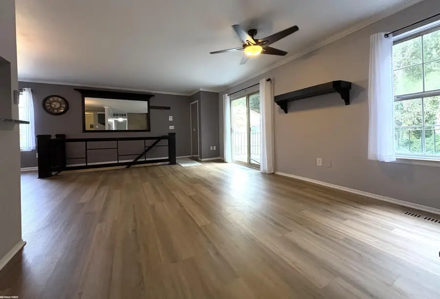 33699 Bayview DR, Chesterfield, MI 48047 - #3