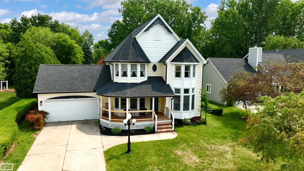 212 Victoria CT, Saint Clair, MI 48079 - #1