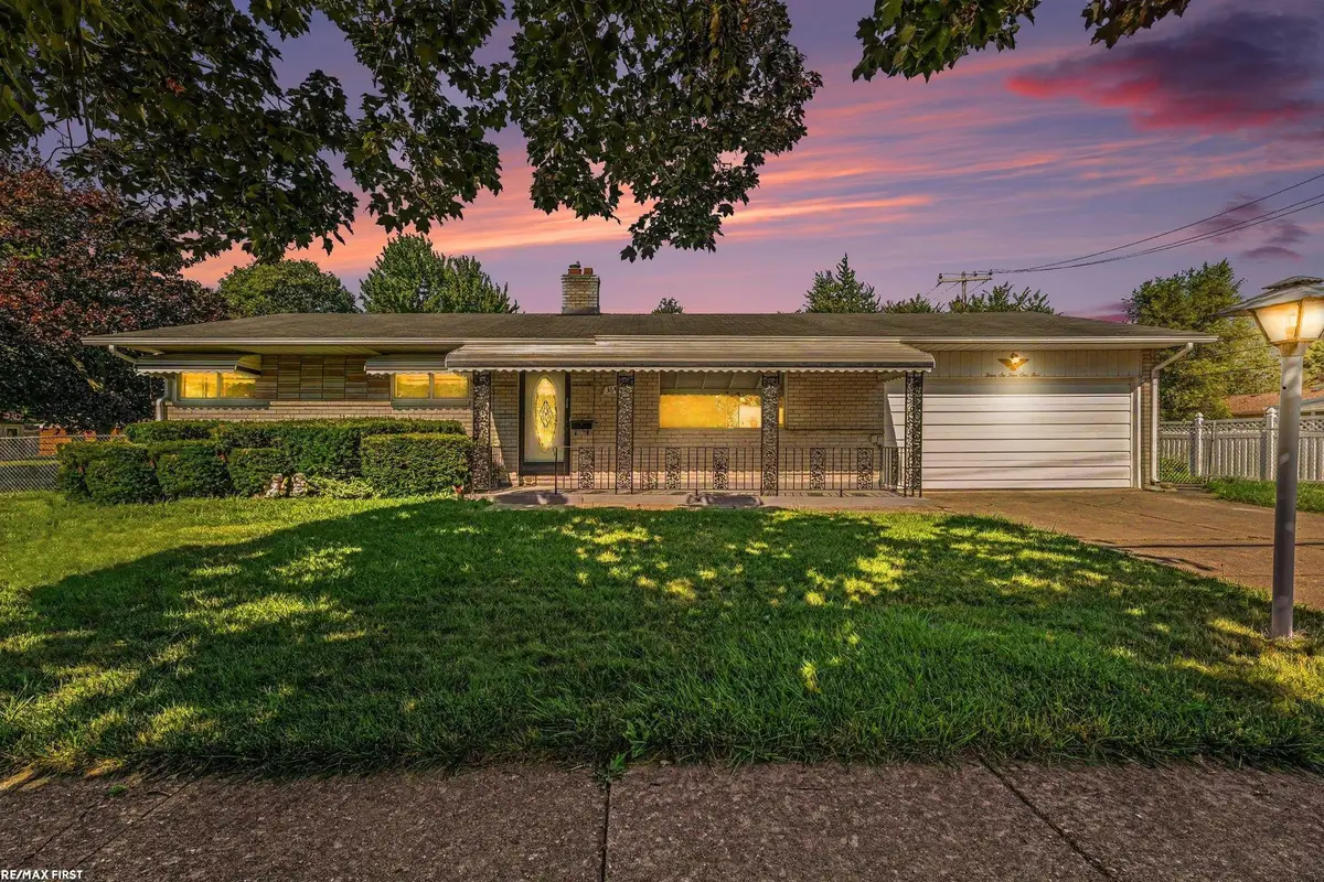 36415 Winterset DR, Clinton Township, MI 48035 - #1