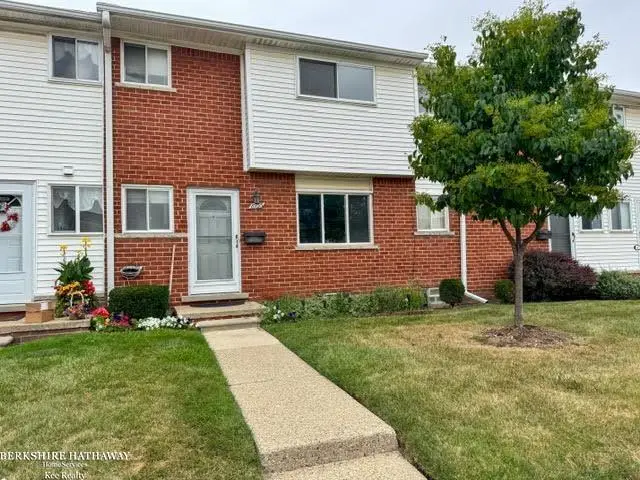 8735 Sterling, Center Line, MI 48015 - #1