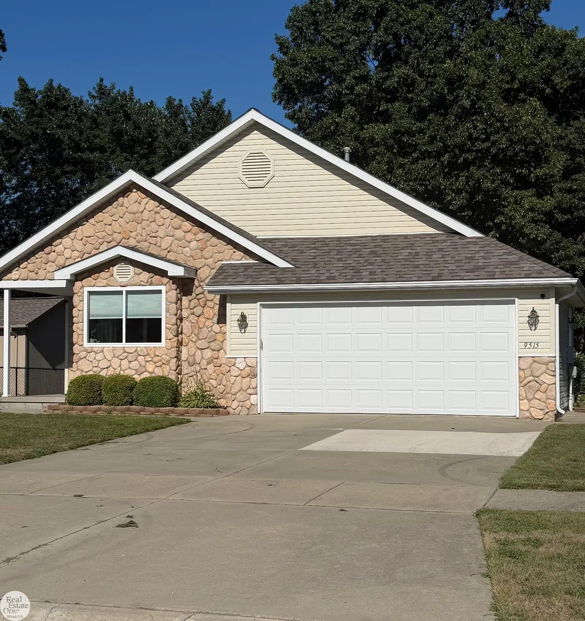 9515 Rachel RD, Algonac, MI 48001 - #1