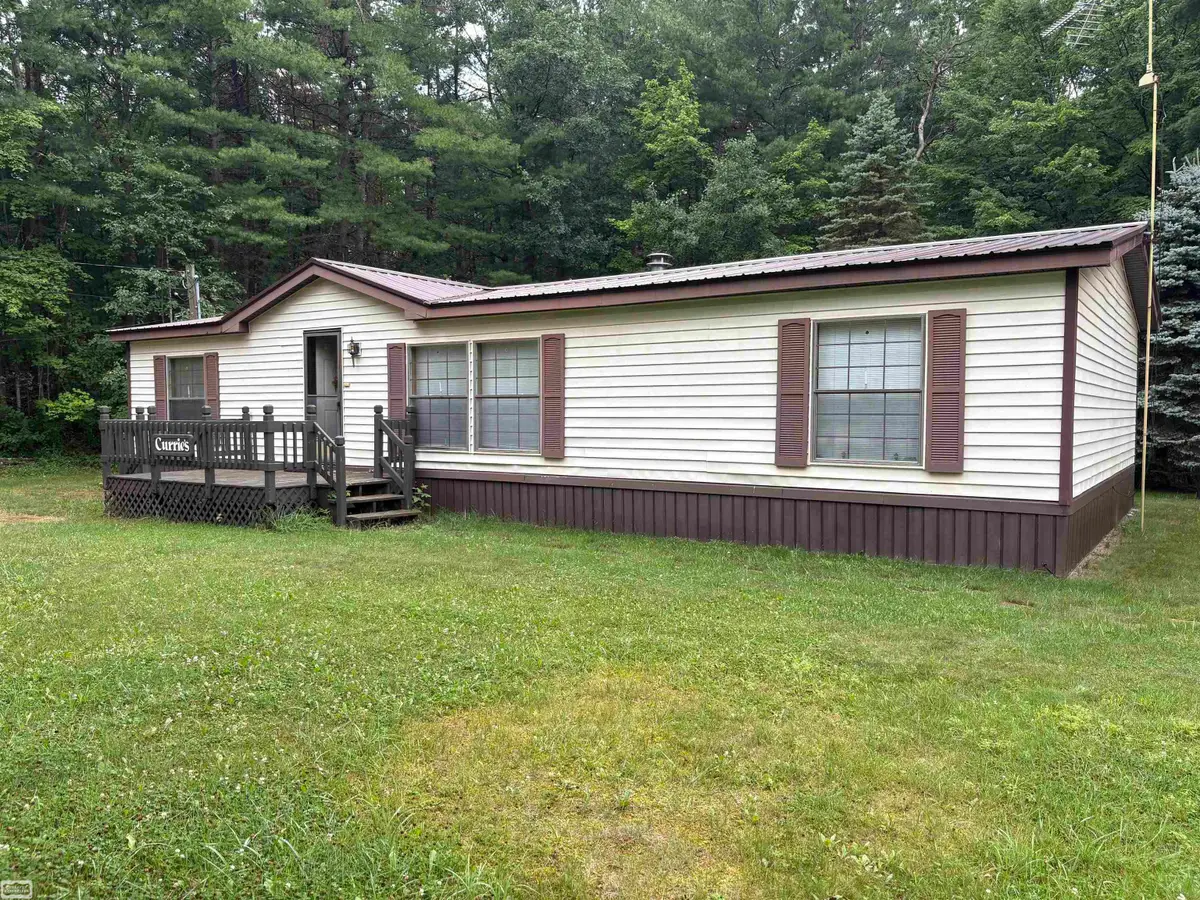 2236 Mapes, Mio, MI 48647 - #1