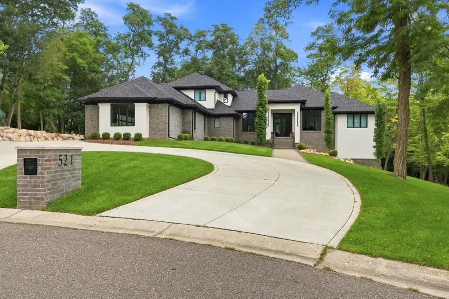 521 Iroquois CT, Oxford, MI 48371 - #3
