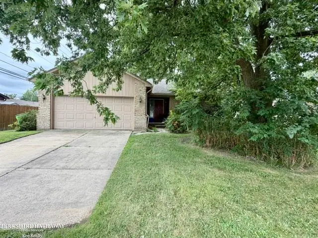15910 Edsel, Clinton Township, MI 48035 - #1