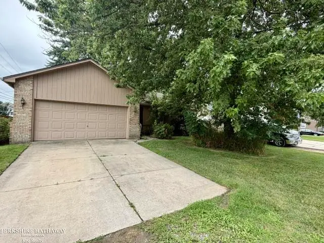 15910 Edsel, Clinton Township, MI 48035 - #2