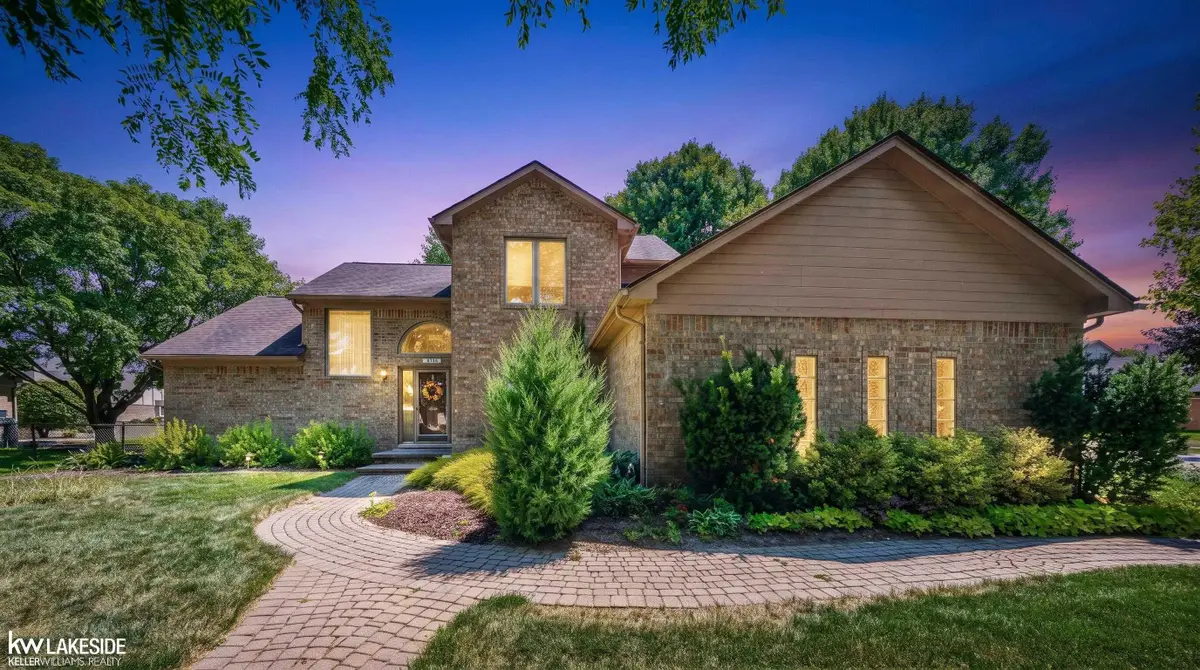 4418 Bayleaf DR, Sterling Heights, MI 48314 - #1
