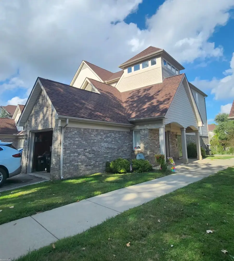 1390 Constance DR, Pontiac, MI 48340 - #3
