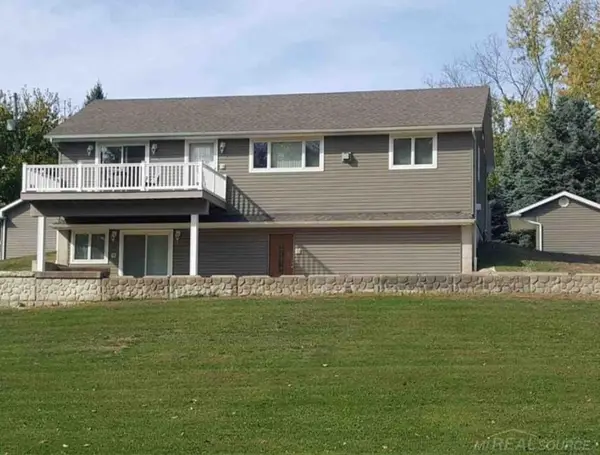 10920 Woodbrook DR, CementCity, MI 49233