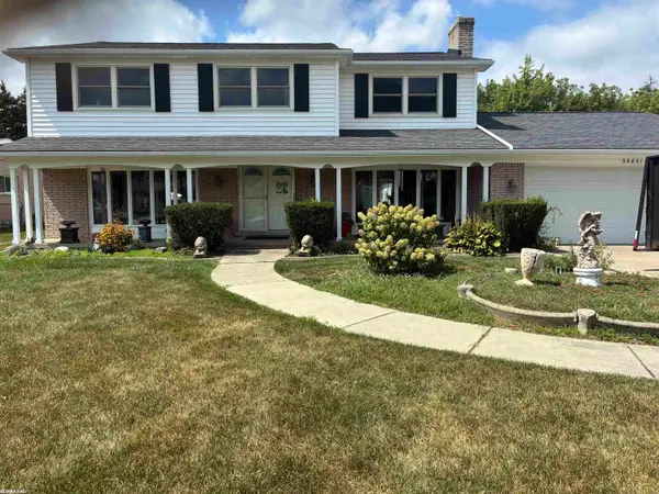 36851 Maas DR, SterlingHeights, MI 48312