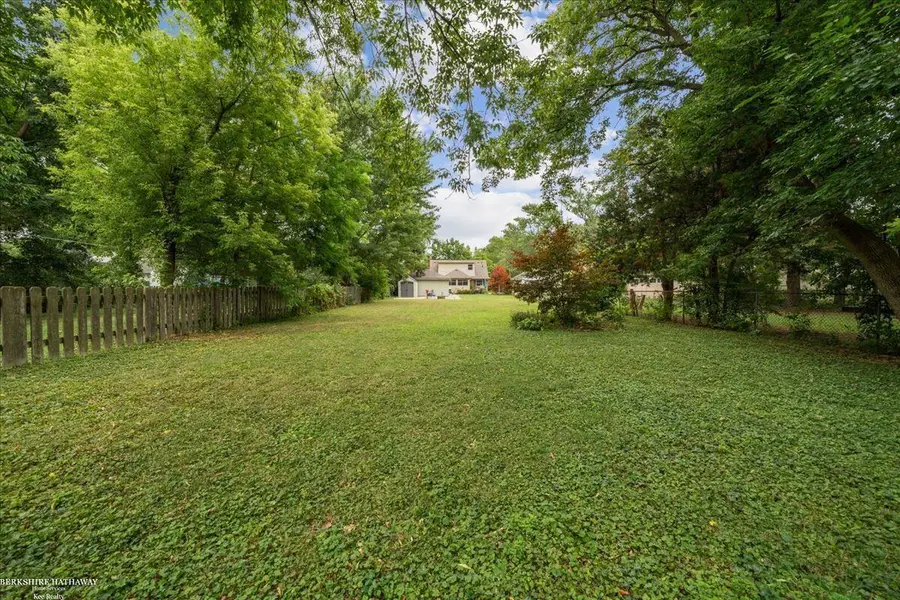 841 Washington RD, Grosse Pointe, MI 48230 - #2