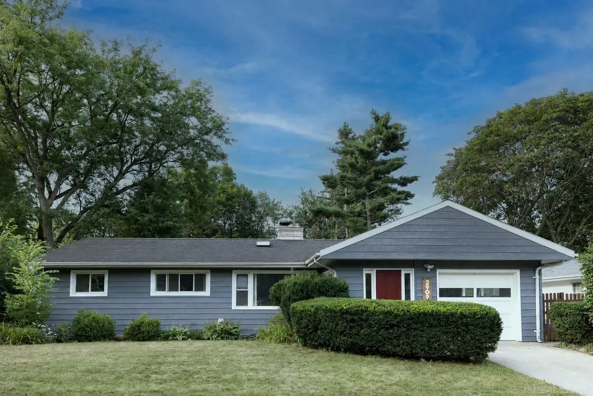 2909 Crestview AVE, Kalamazoo, MI 49006 - #1