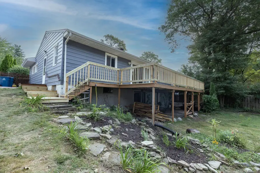 2909 Crestview AVE, Kalamazoo, MI 49006 - #2