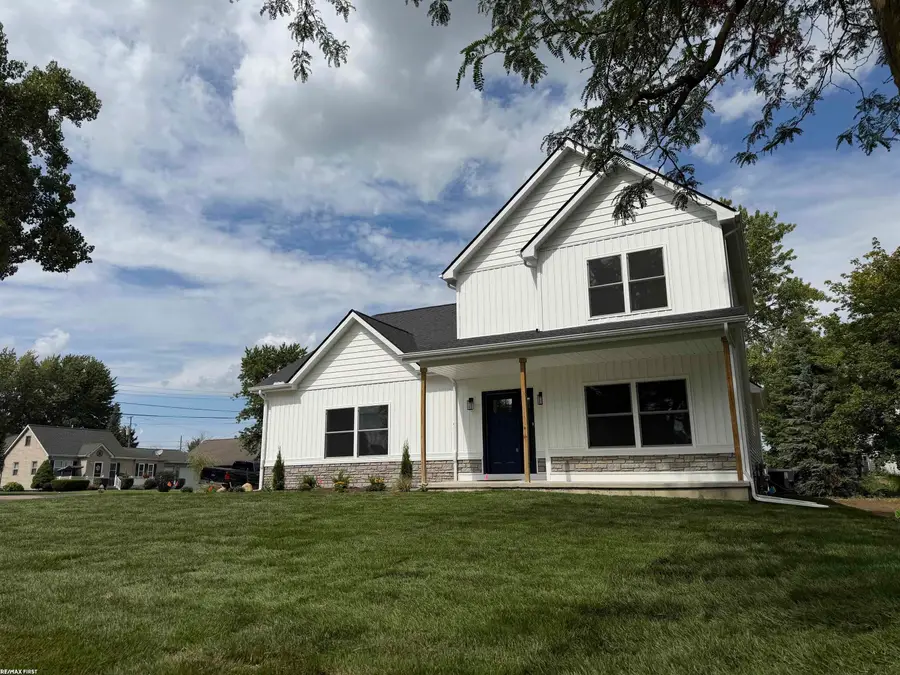 26827 Alma ST, Chesterfield, MI 48051 - #2