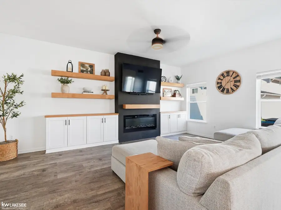 310 W. BARRETT AVE, Madison Heights, MI 48071 - #3