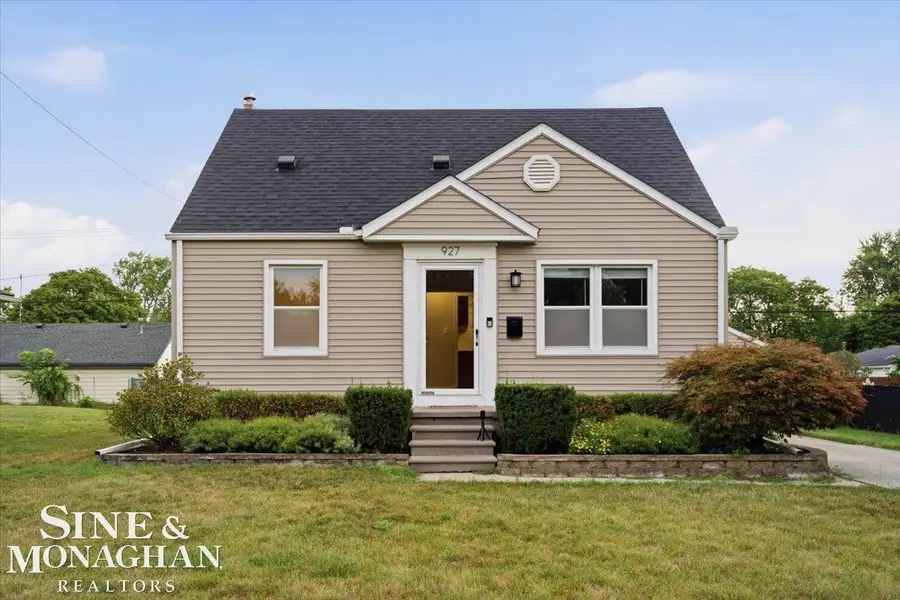 927 Montrose  AVE, Royal Oak, MI 48073 - #2