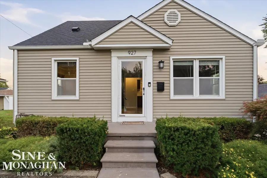 927 Montrose  AVE, Royal Oak, MI 48073 - #3