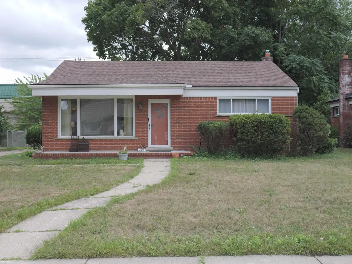 18255 Hilton DR, Southfield, MI 48075 - #1