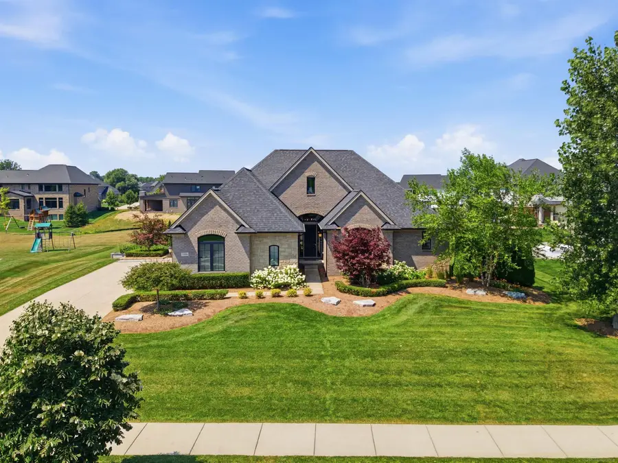3308 Grantham CT, Oakland, MI 48363 - #2
