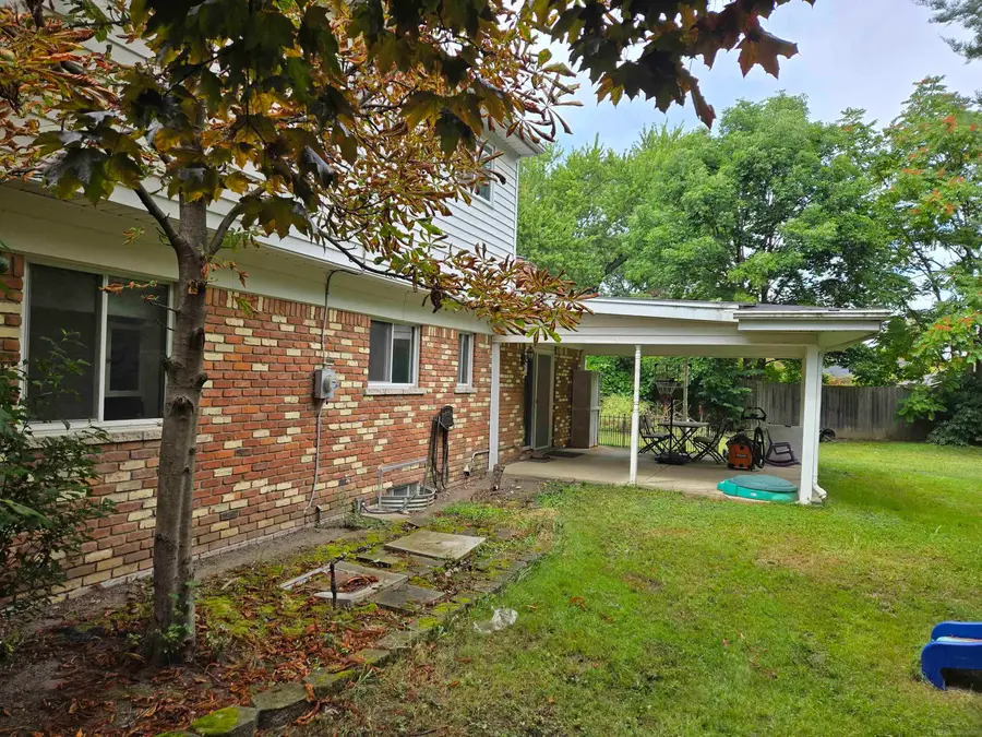 35356 Monza Ct ST, Sterling Heights, MI 48312 - #3